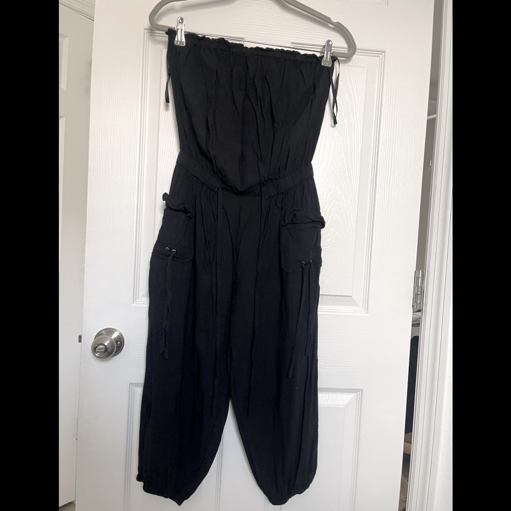 Black Halter Top Jumper